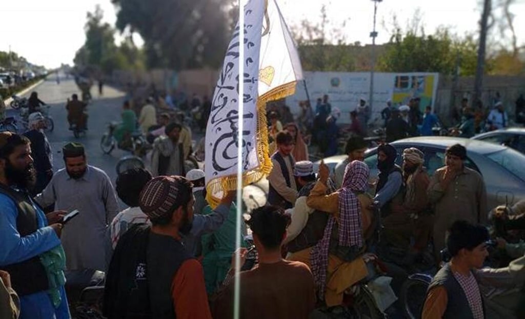 Talibanes toman octava capital en Afganistán