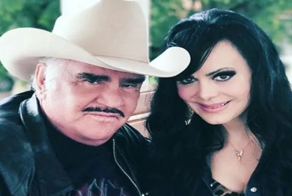 Maribel Guardia expresa su preocupación por la salud de Vicente Fernández