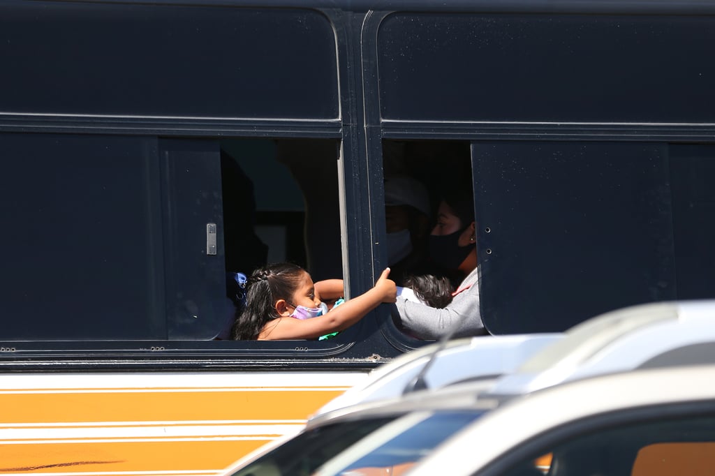 Transporte público no podrá llevar pasajeros de pie