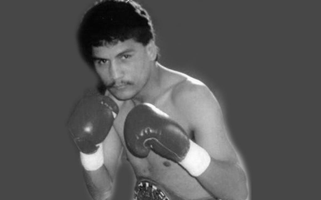 Un día como hoy, el mexicano Raúl 'Jíbaro' Pérez defendió título Gallo WBC