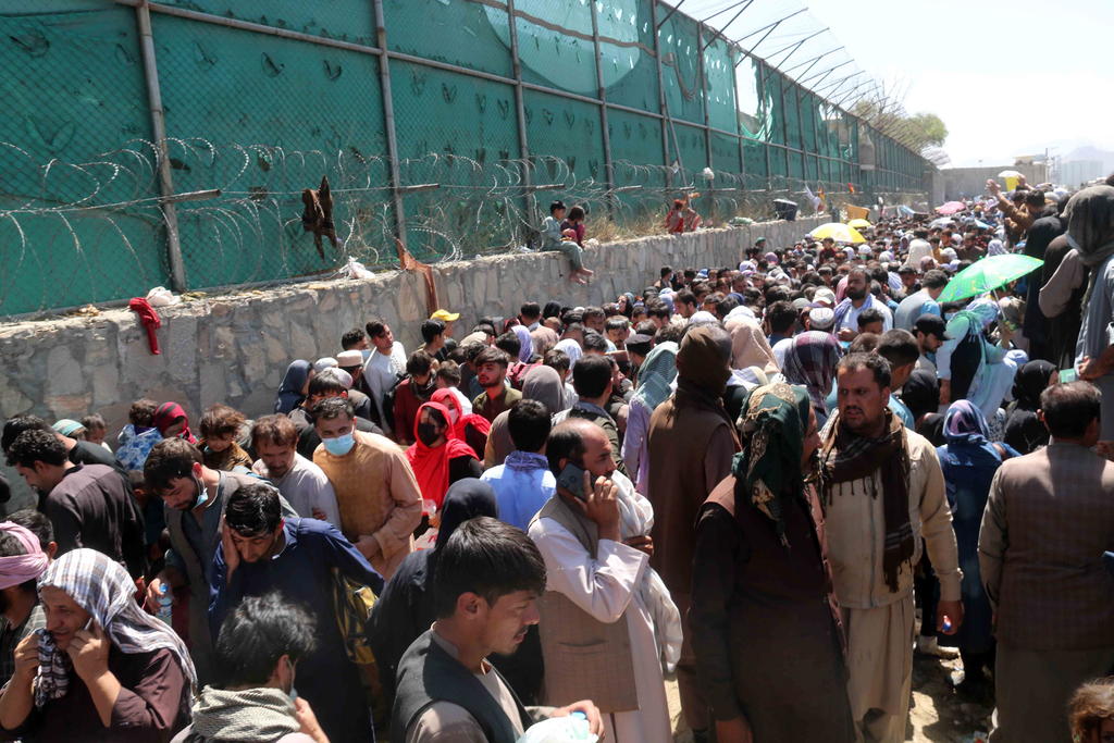 Miles de afganos se quedan varados en Kabul ante el fin de las evacuaciones