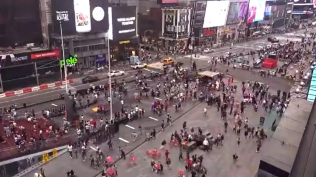 Reportan presunto tiroteo en Times Square en Nueva York
