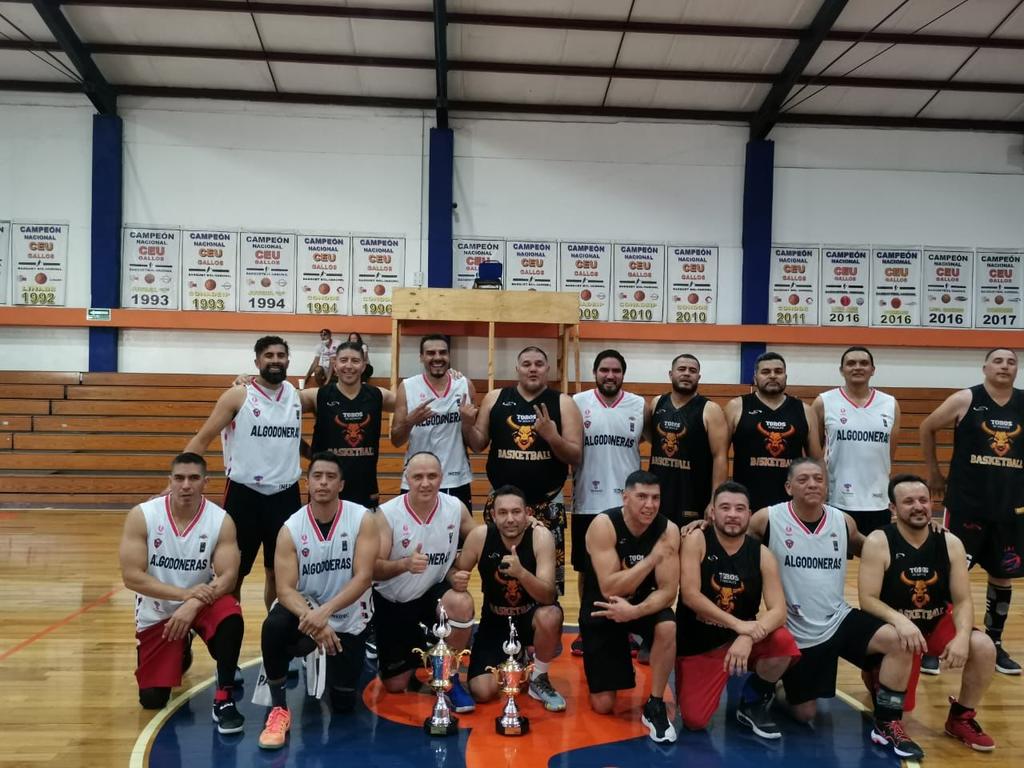Lucen laguneros en Torneo Másters de Basquetbol de Monterrey