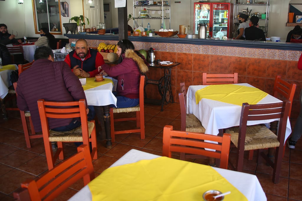 Advierten riesgo de más despidos en restaurantes