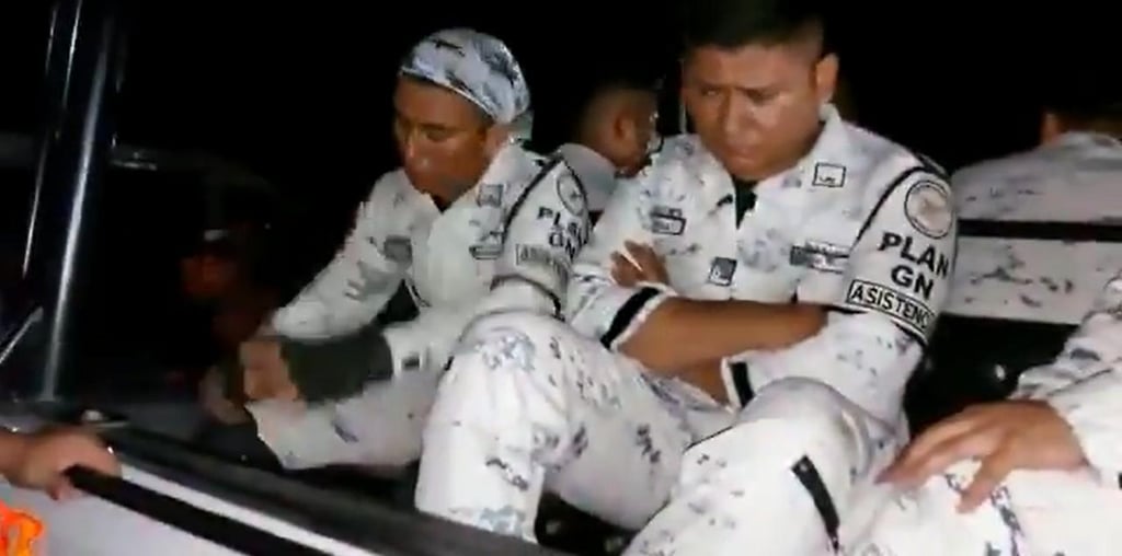 VIDEO: Presunto pollero retiene a elementos de Migración y Guardia Nacional en Ocosingo, Chiapas