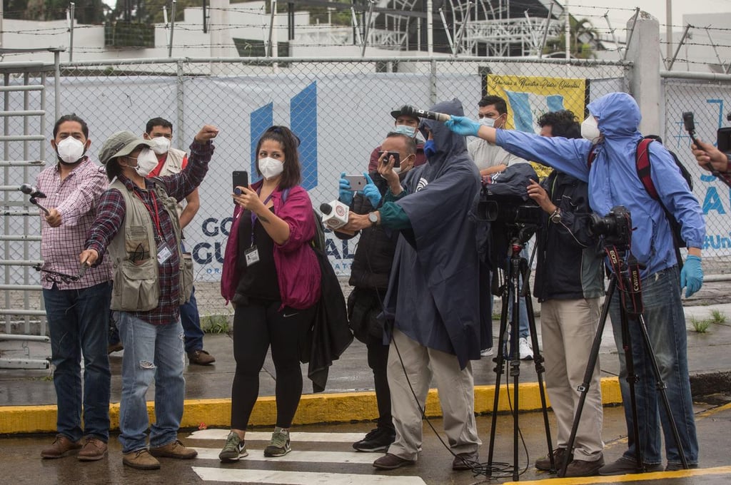 Durante la pandemia de COVID han muerto al menos 1,800 periodistas en Latinoamérica