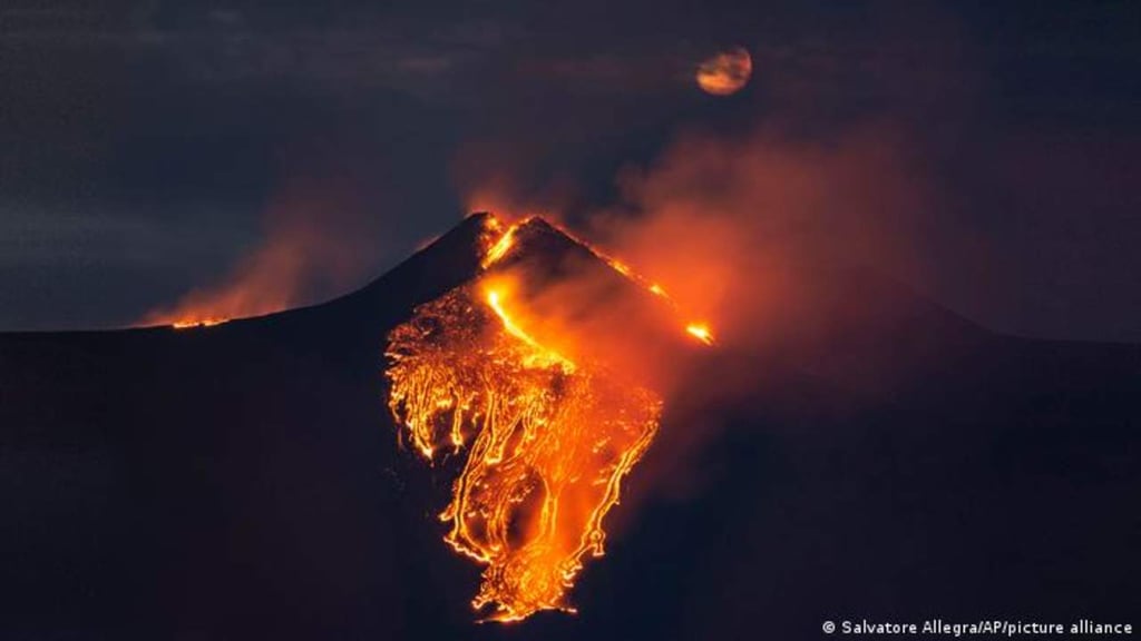 El volcán Etna pudo acumular presión meses antes de su erupción en 2018