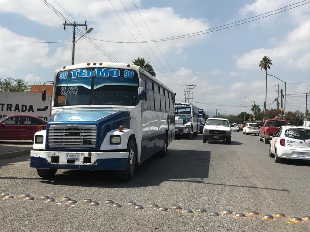 Los choferes en Gómez Palacio de la ruta urbana Cereso se oponen a la incorporación de las unidades de Transporte Moctezuma