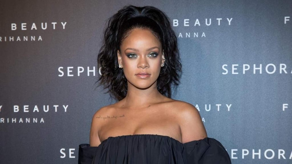 Rihanna 'enamora' con su nueva línea de lencería