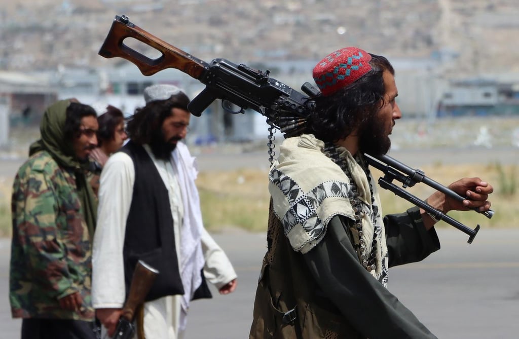 Talibanes cumplen tres semanas en el poder, sin un Gobierno a la vista