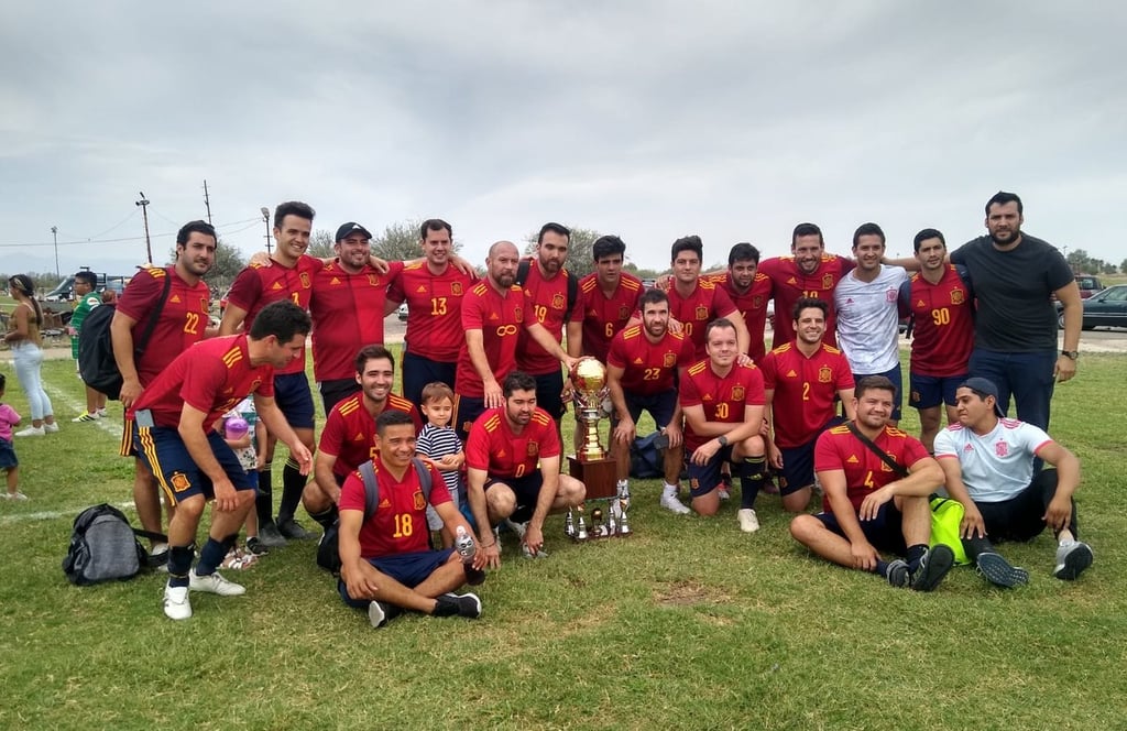La Unión FC le gana al Parque España en penales y es campeón de Veteranos en la Matías Román