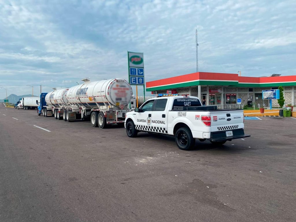 Decomisan más de 60 mil litros de hidrocarburo en Durango