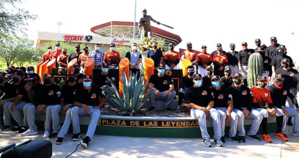 Naranjeros de Hermosillo recuerdan a Héctor Espino