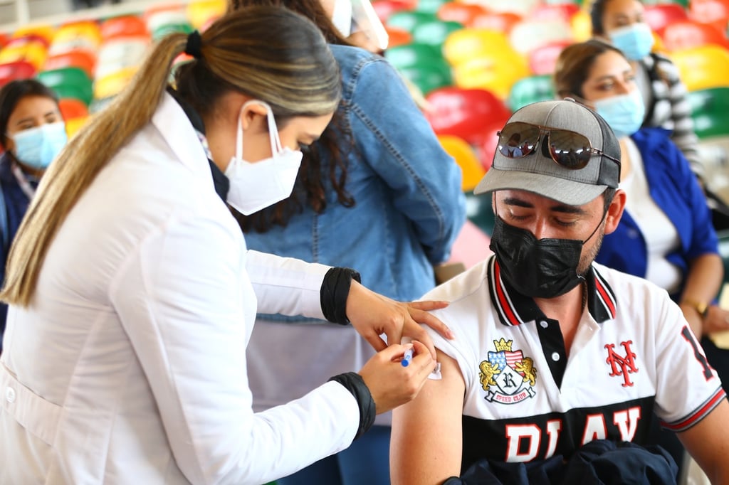 Muy cerca del millón de adultos vacunados en Durango