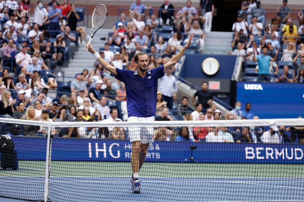 Novak Djokovic cae ante Daniil Medvedev en la final del Abierto de Estados Unidos