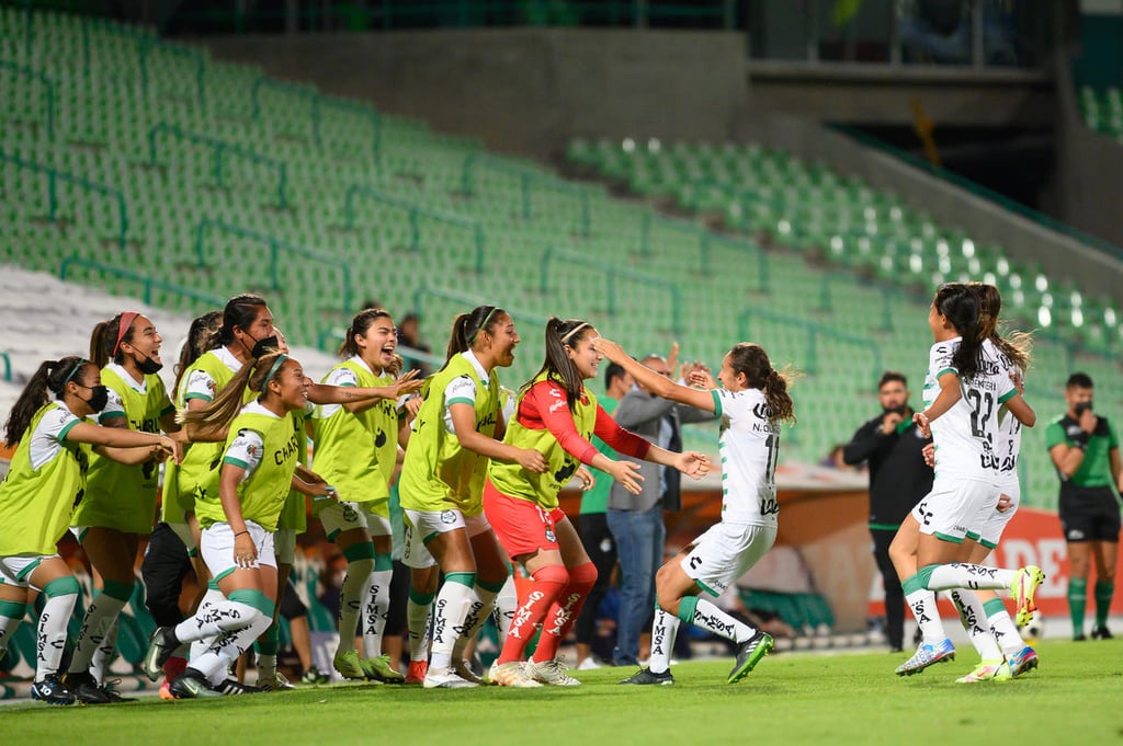  La Liga MX Femenil fue condecorada como la Mejor Iniciativa de Futbol Femenil 2021