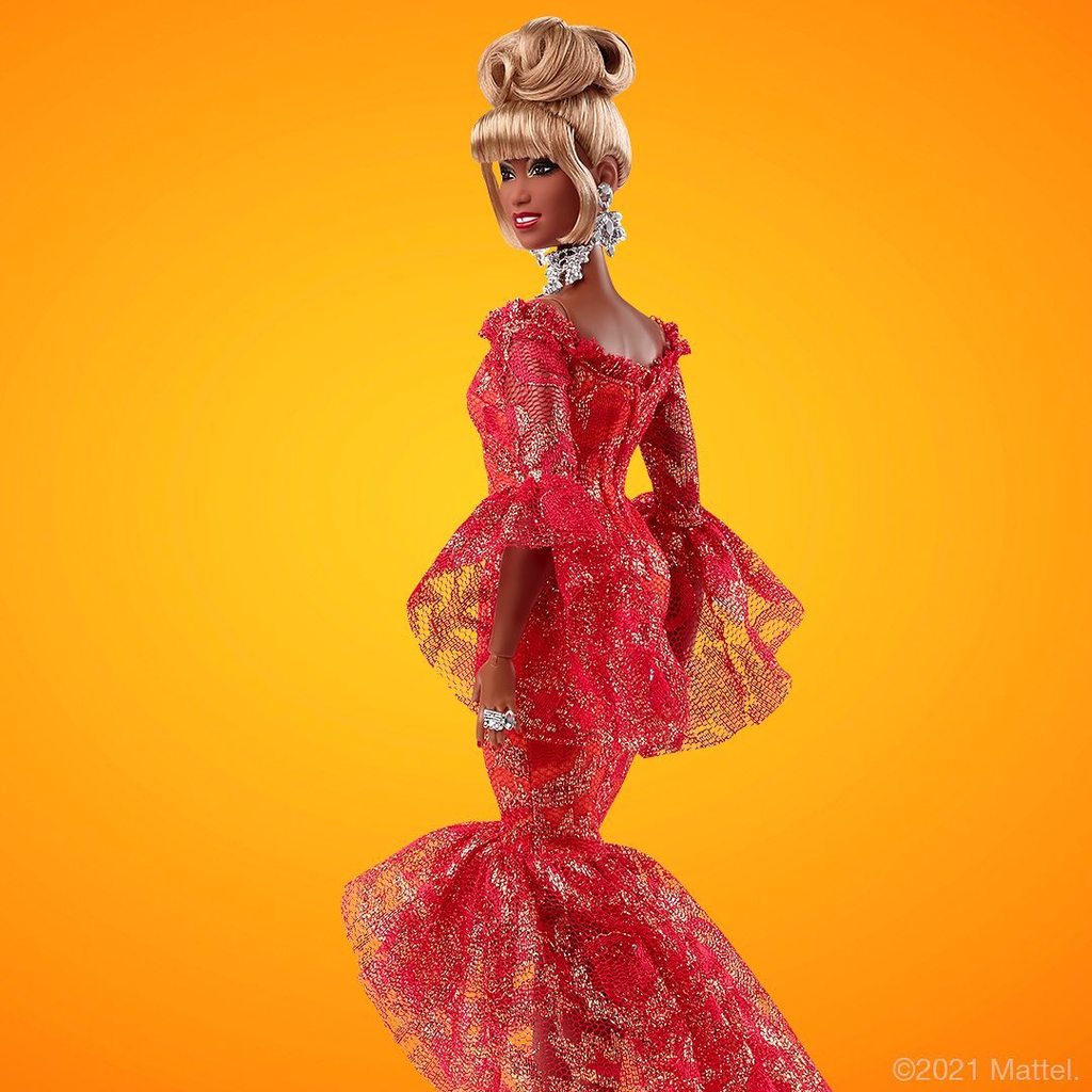 Barbie se transforma en Celia Cruz