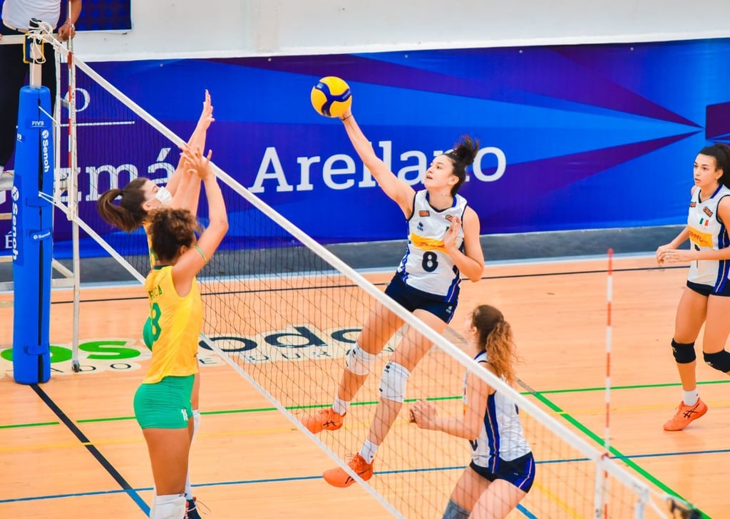 Continúan partidos de preparación para el Mundial Sub-18 de voleibol