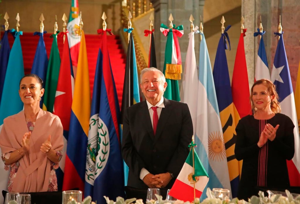 López Obrador inaugura cumbre Celac en Palacio Nacional