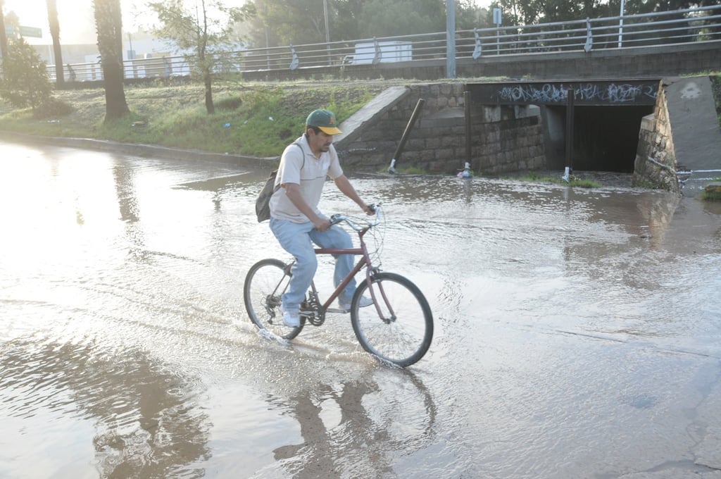 Vigilan 45 zonas de alto riesgo por lluvias en Durango