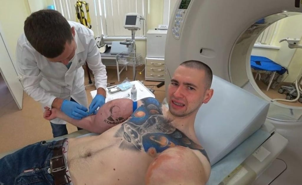 Músculos de 'Hulk ruso' explotan en plena pelea de artes marciales mixtas