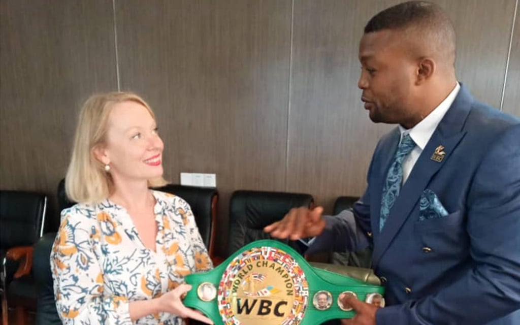 Ilunga Makabu, un campeón dentro y fuera del ring