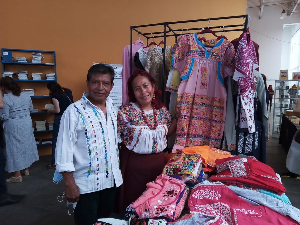 Muestra la Feria Internacional del Libro Coahuila 2021 el colorido de la cultura oaxaqueña