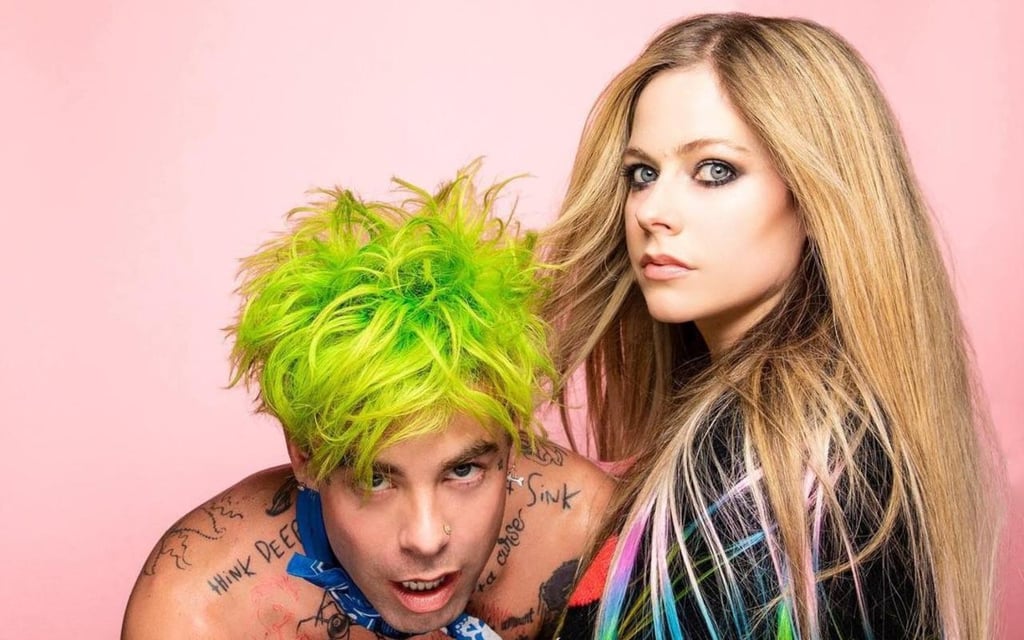 Así festeja el novio de Avril Lavigne a la cantante en su cumpleaños 37