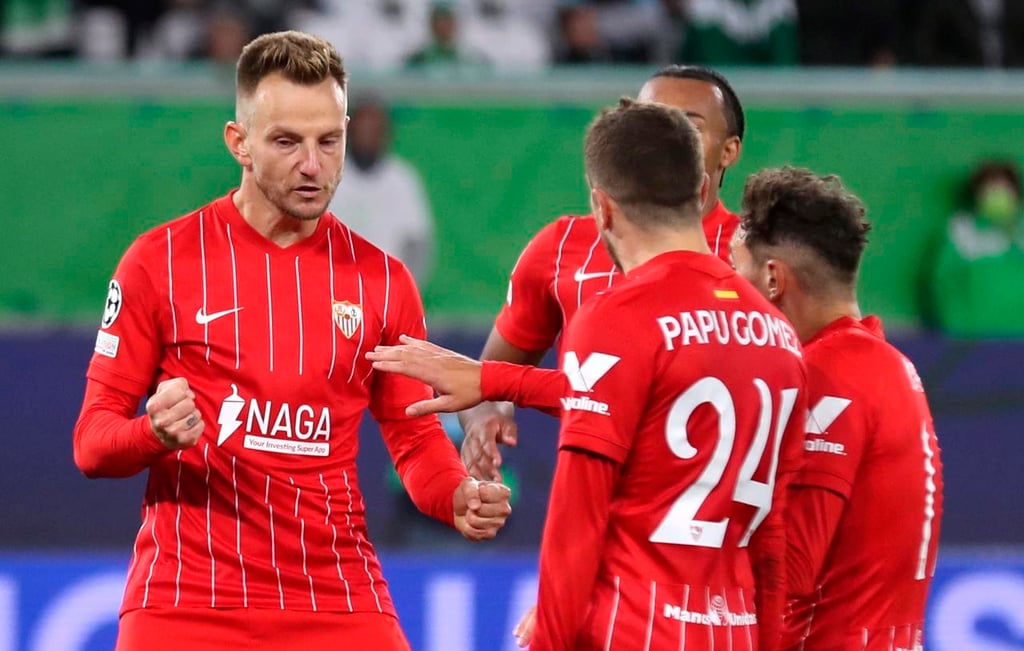 Sevilla salva un punto de penalti casi al final ante Wolfsburgo y suma otro empate