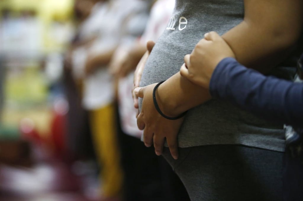 Bajó 46.8% el embarazo adolescente en 10 años