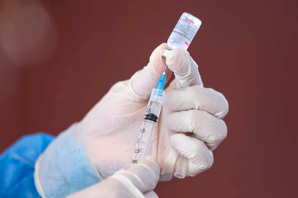 Estudio muestra que combinar vacunas antiCovid podría ser efectivo