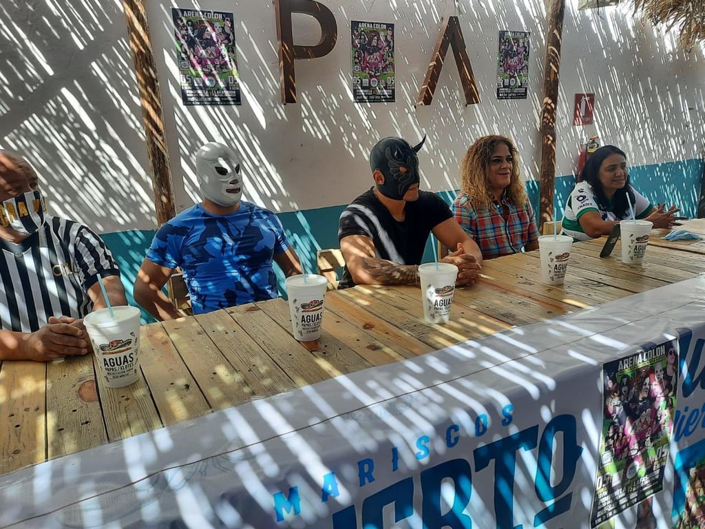 Pimpinela Escarlata viene a Arena Colón