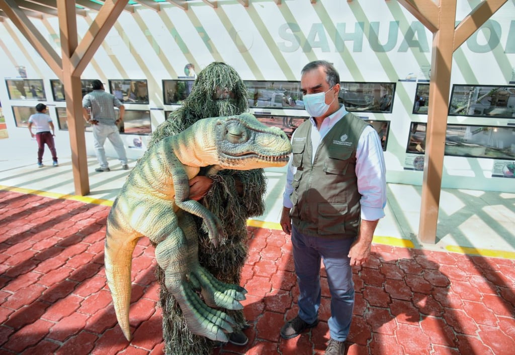 Inaugura Salum un nuevo serpentario