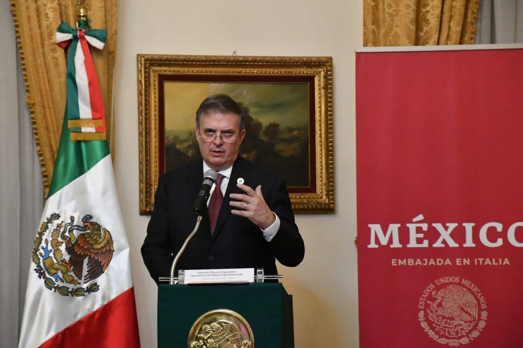 Marcelo Ebrard anuncia ascensos para personal de Servicio Exterior Mexicano