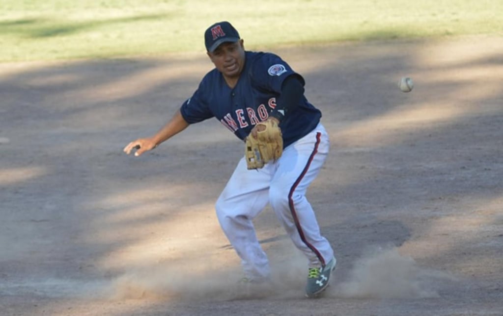 Sensacionales juegos en beisbol de Veteranos