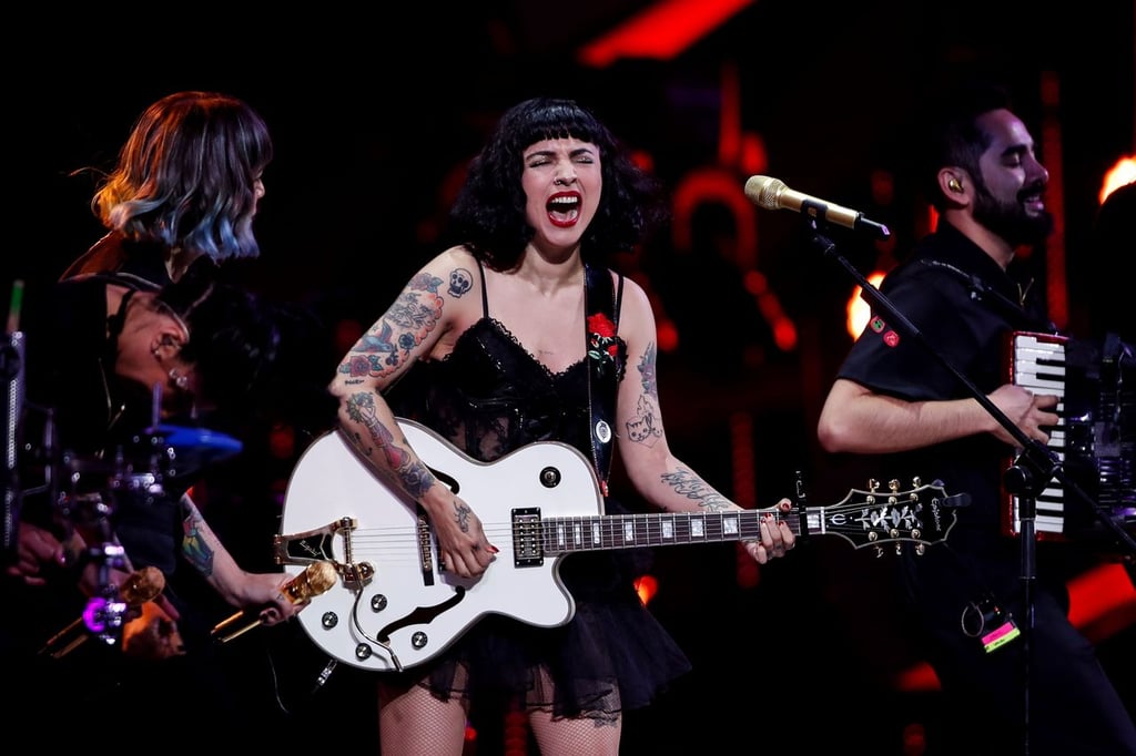 Mon Laferte crea disco en pura sensibilidad
