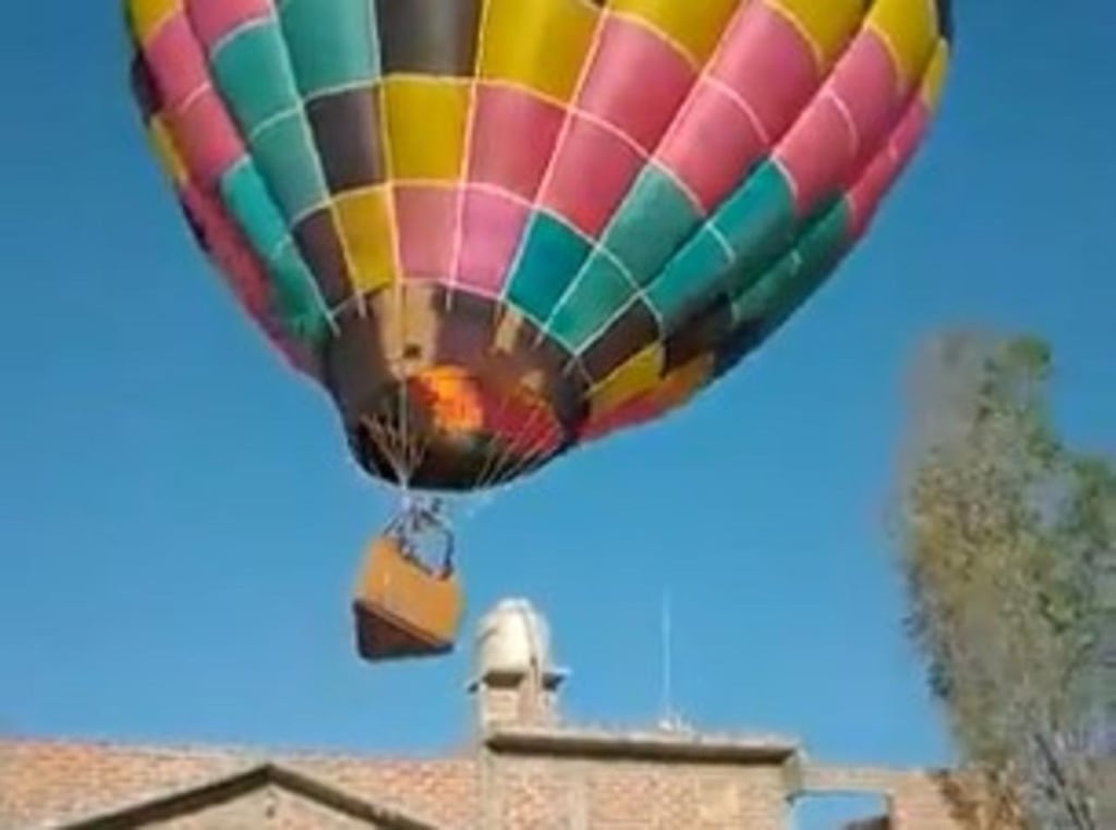 Globo aerostático en Guanajuato 'tumba' tinaco de casa al salir de ruta
