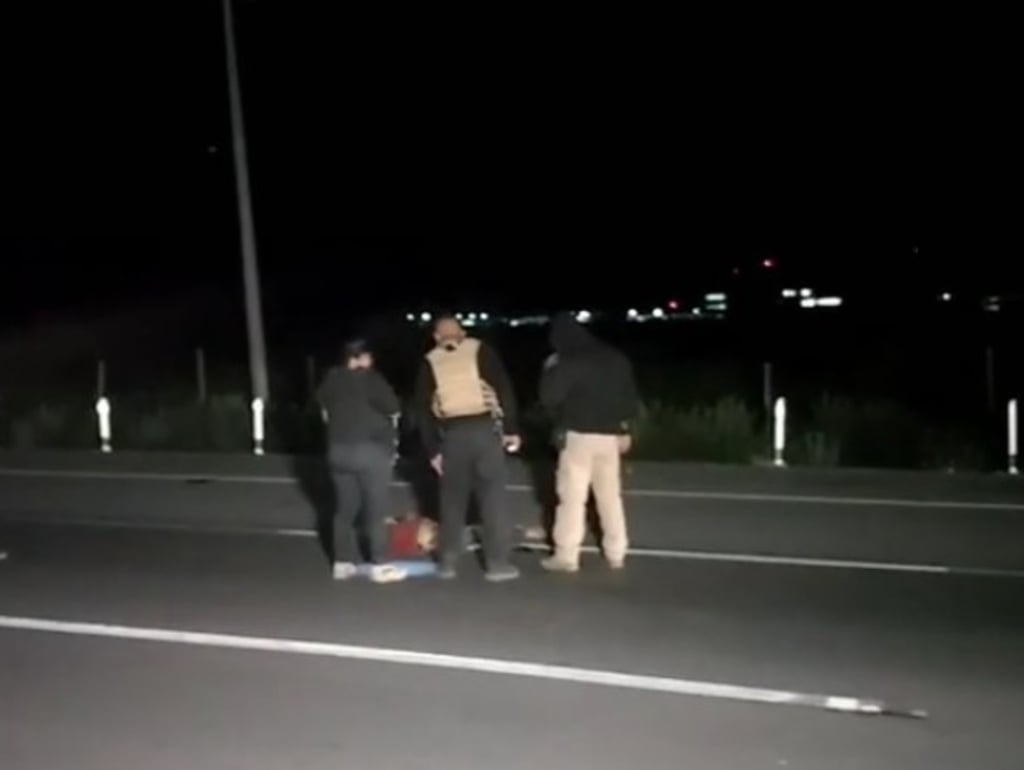 Lo atropella una moto y fallece en carretera al norte del estado