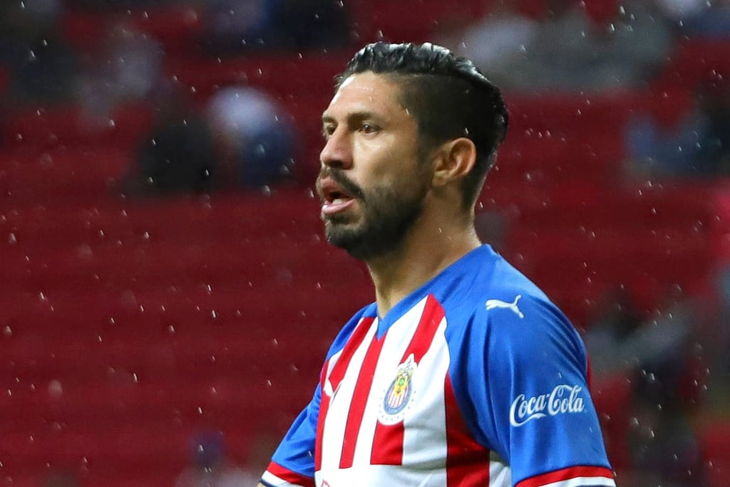 OFICIAL: Oribe Peralta deja de ser jugador de Chivas
