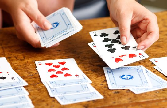 Solitario online/offline: ¿Por qué el juego continúa siendo uno de los pasatiempos más populares entre la comunidad?