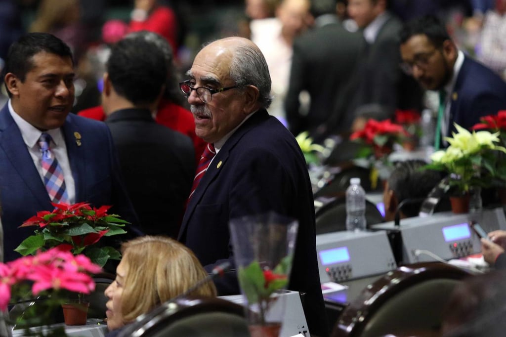 Pablo Gómez  y periodista Julio Astillero chocan en Twitter por hijos de AMLO