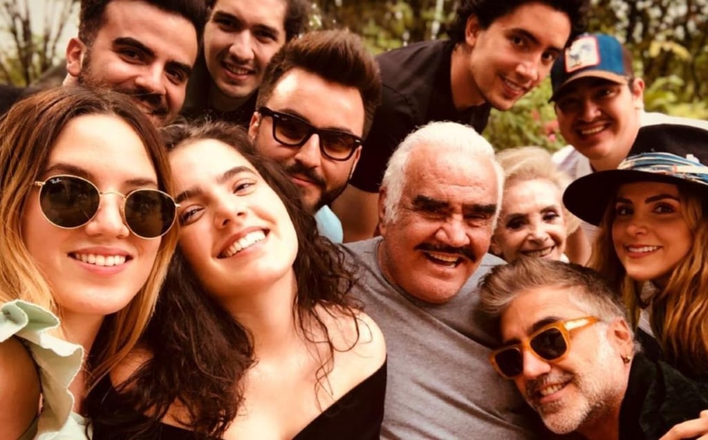 Familia de Vicente Fernández es vinculada al narcotráfico