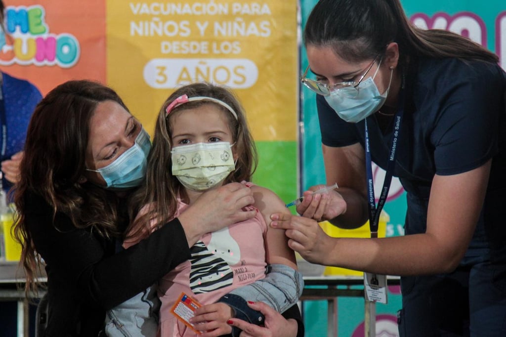 Chile inicia vacunación contra Covid a niños de 3 a 5 años