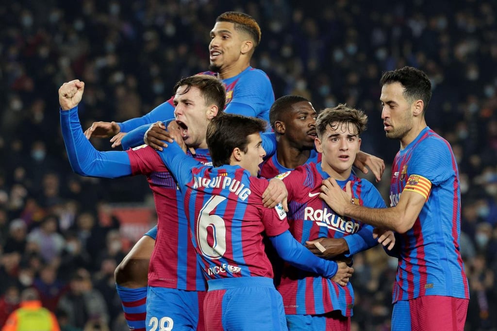 Pablo Gavi lidera el inicio de la nueva era del Barcelona tras triunfo ante Elche