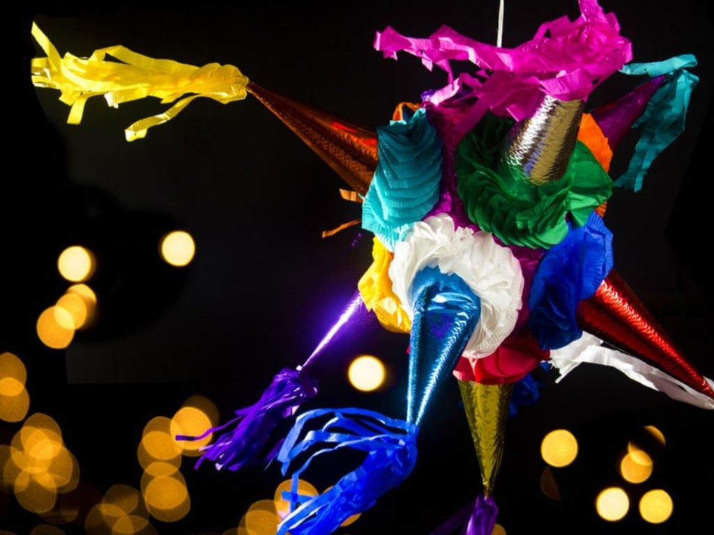 ¿Qué significan los picos de las piñatas?