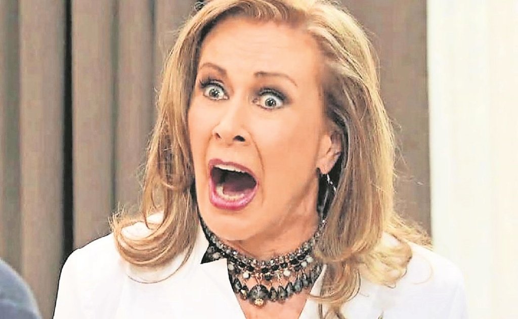 Laura Zapata llama 'naco' a AMLO