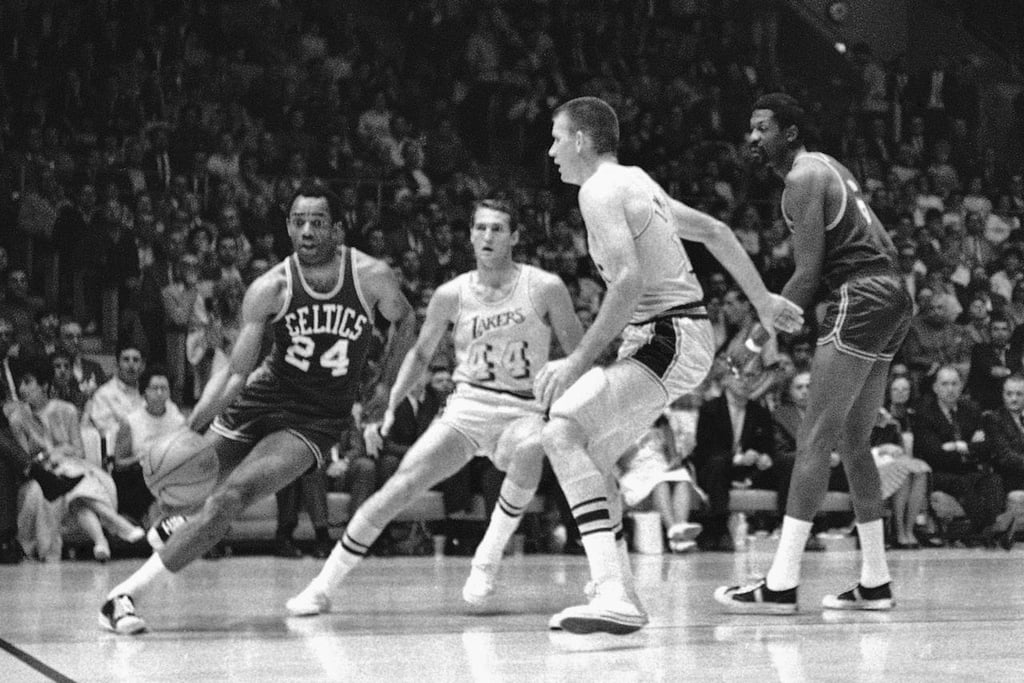 Basquetbolista Sam Jones, ganador de 10 títulos con Celtics, fallece a los 88 años