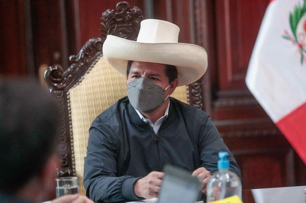 Fiscal general investiga al presidente de Perú por presunta corrupción