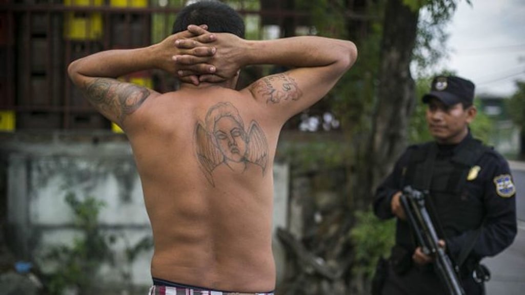 Caen en El Salvador pandilleros responsables de homicidios
