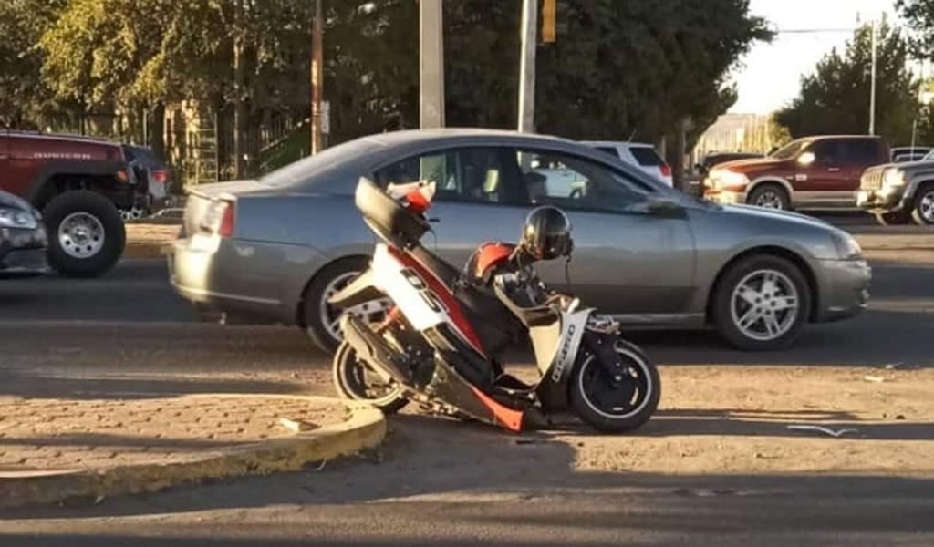 Motociclista resulta lesionado en accidente sobre bulevar Francisco Villa
